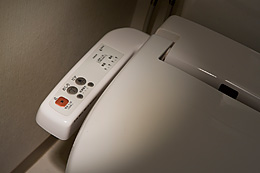 シャワートイレ